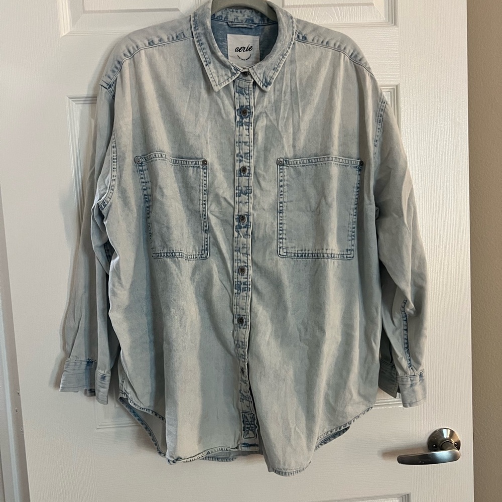 Aerie acid wash Denim boyfriend button down - large